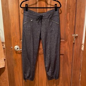 Athleta Metro slouch Capri joggers, size M (tall)